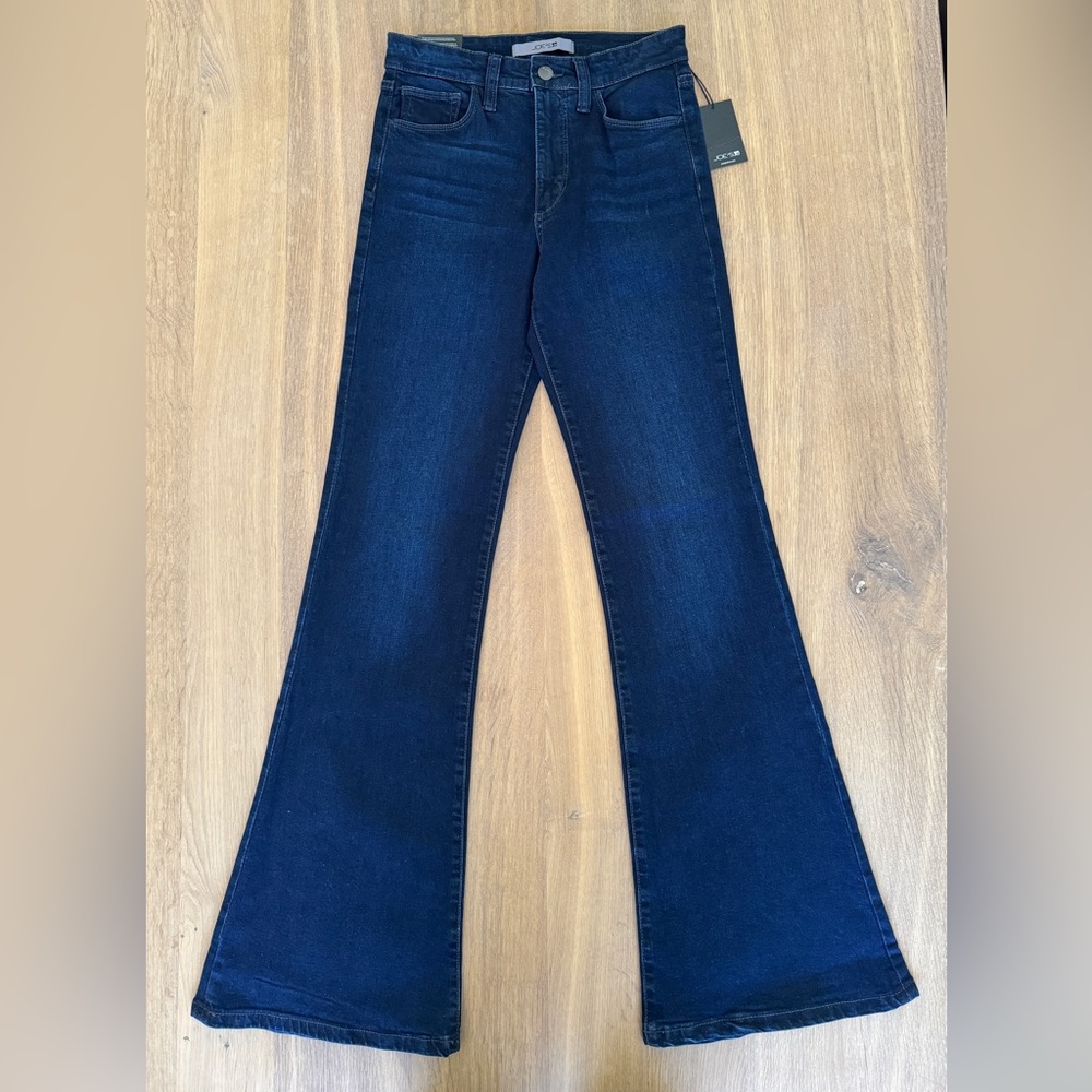 Joe’s High Rise Flare leg jeans Veles. Size 25. Dark Blue. NWT. Style AWCVE15715